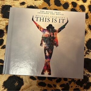 Michael Jackson This Is It CD Book